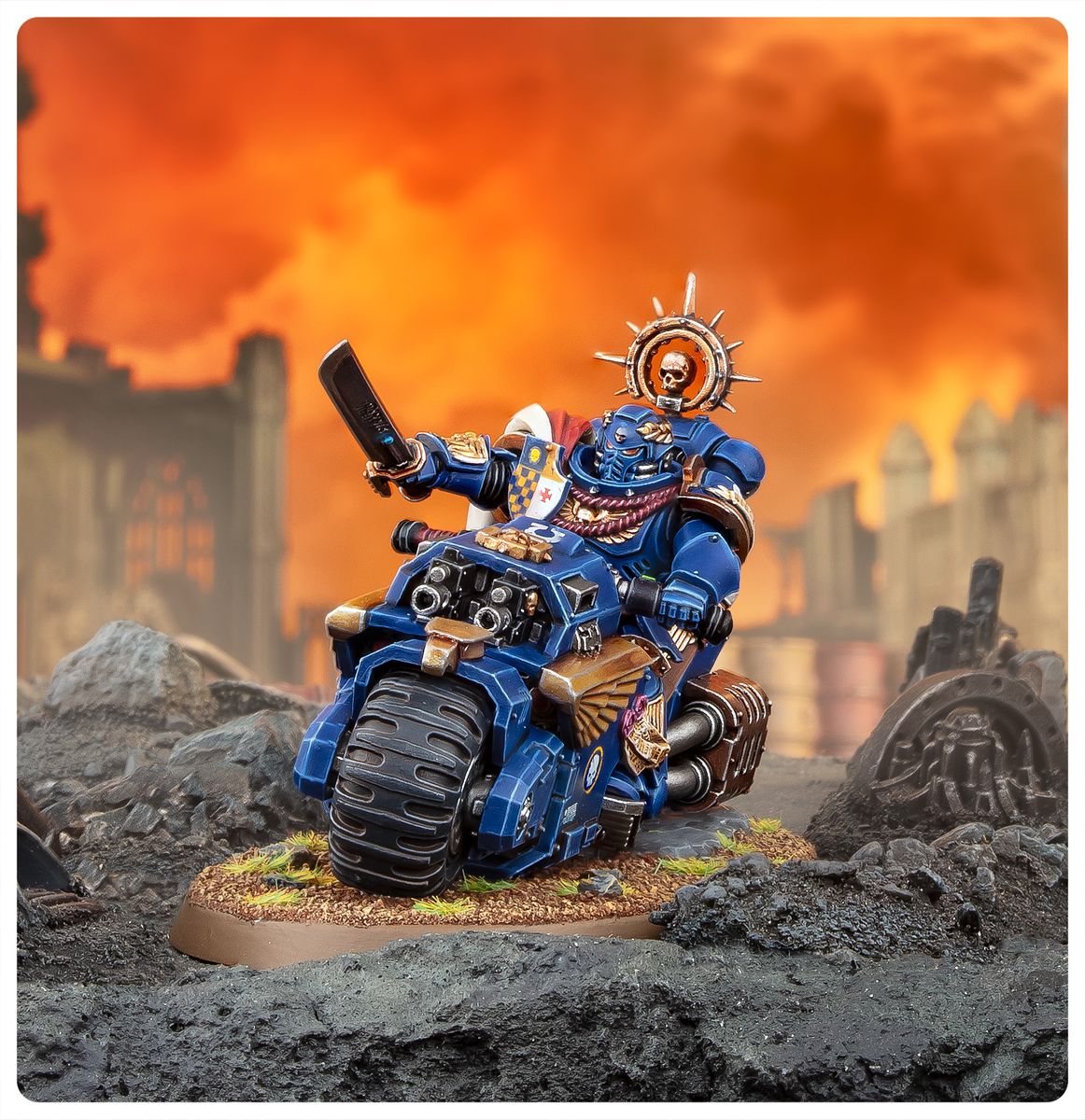 Space Marines - Captain On Bike